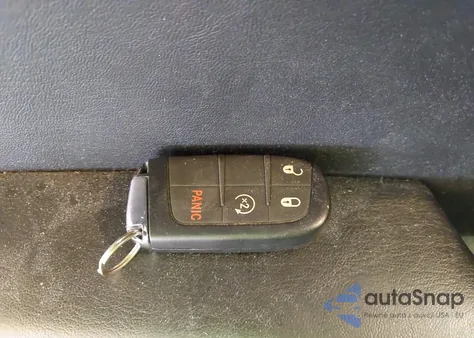 2020 Jeep Compass Limited 4X4 from USA, damaged, VIN 3C4NJDCB0LT228255